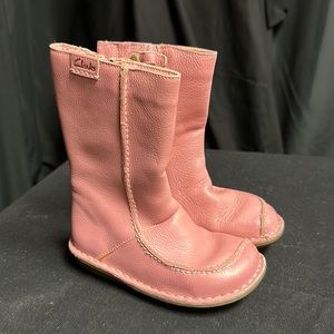 Clarks girls pink leather boot with inside zip